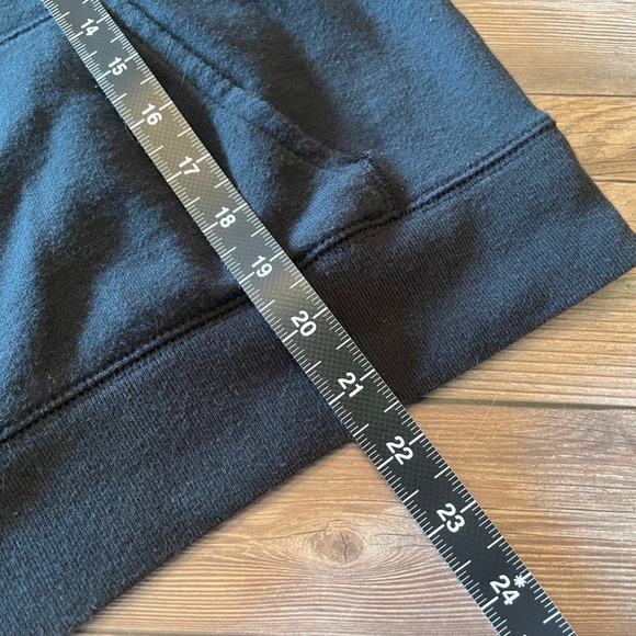 Everlane Black Relaxed Fit Hoodie - Picture 6 of 7